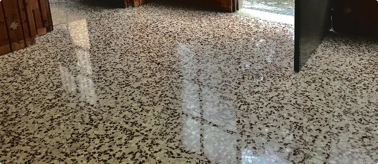 Lucidatura pavimenti in marmo con mattonelle a Milano e Bergamo